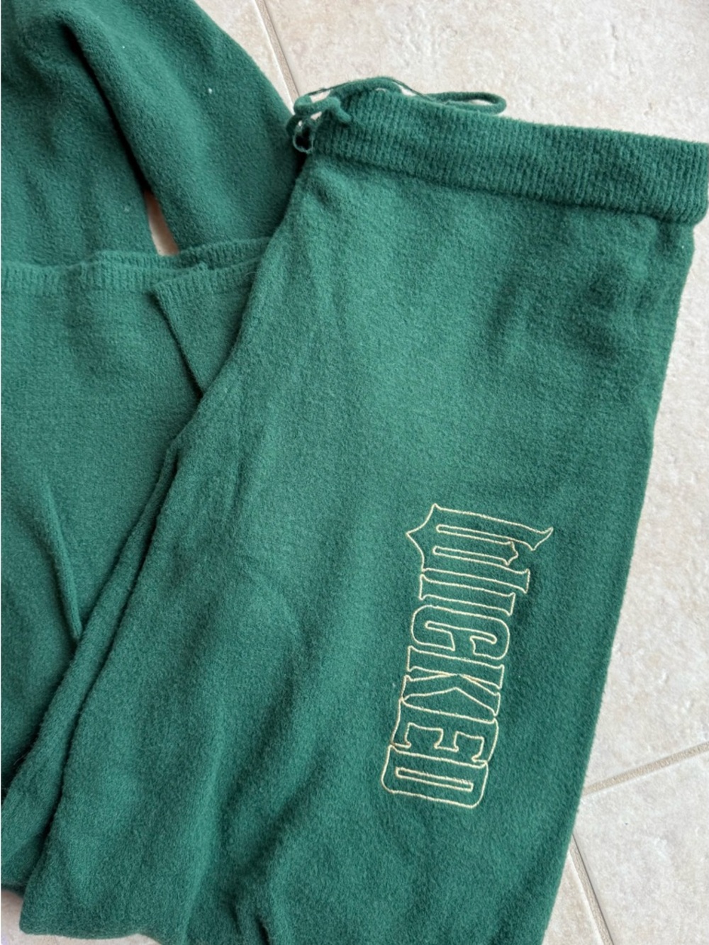 Green Wicked Target Lounge Set - Picture 3 of 4
